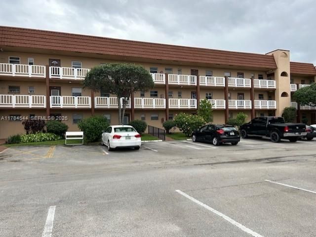 For Sale: $99,000 (1 beds, 1 baths, 750 Square Feet)