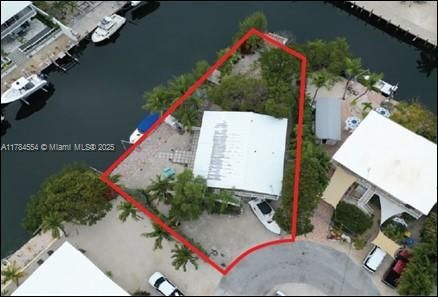 Oversized Corner property