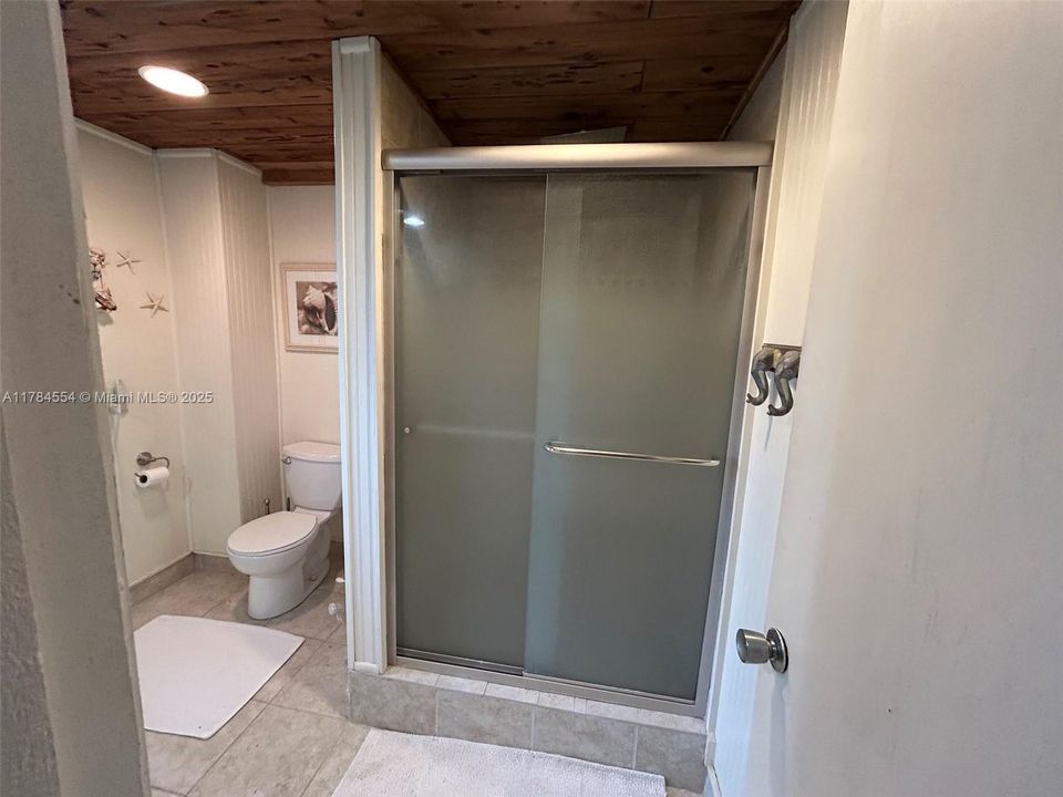 Recently Sold: $2,000,000 (4 beds, 3 baths, 1708 Square Feet)