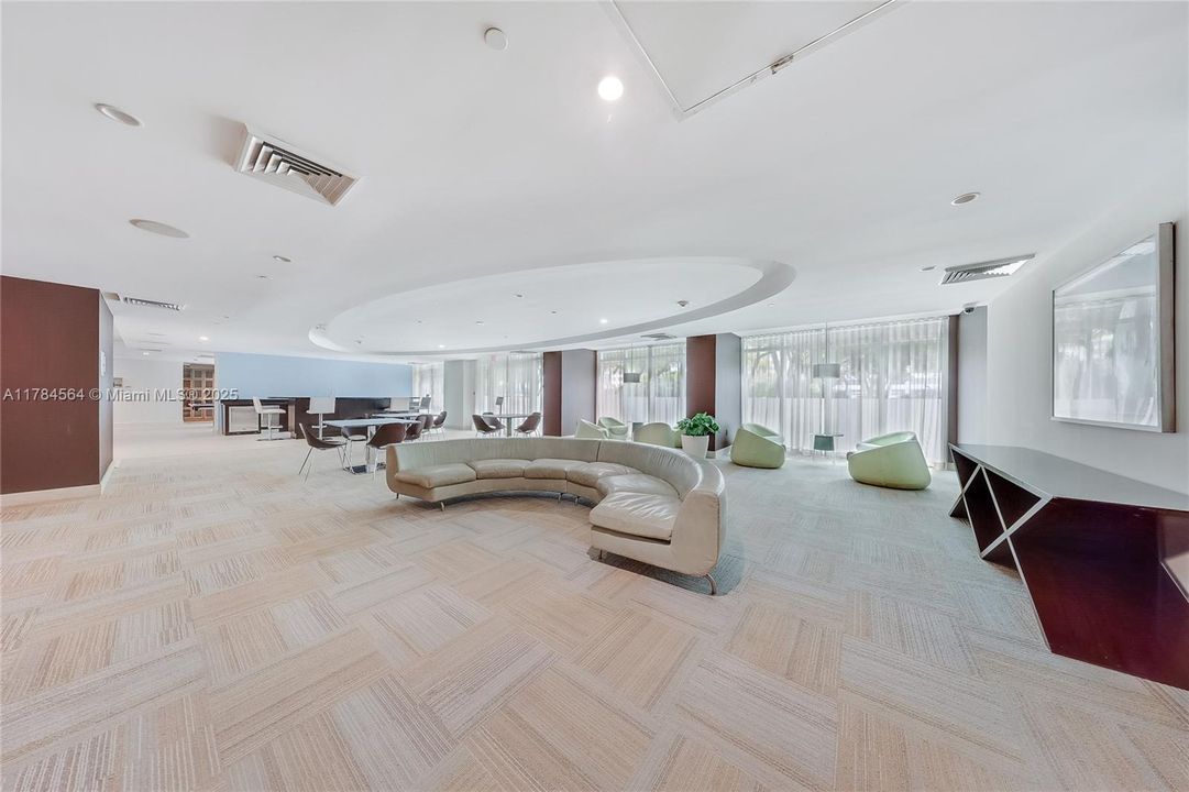 На продажу: $524,900 (1 спален, 1 ванн, 774 Квадратных фут)