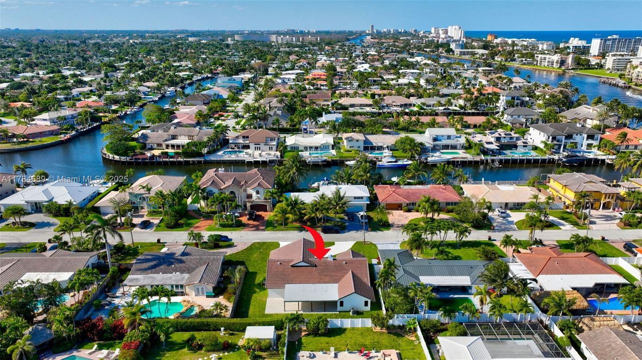 最近售出: $1,195,000 (3 贝兹, 2 浴室, 2898 平方英尺)