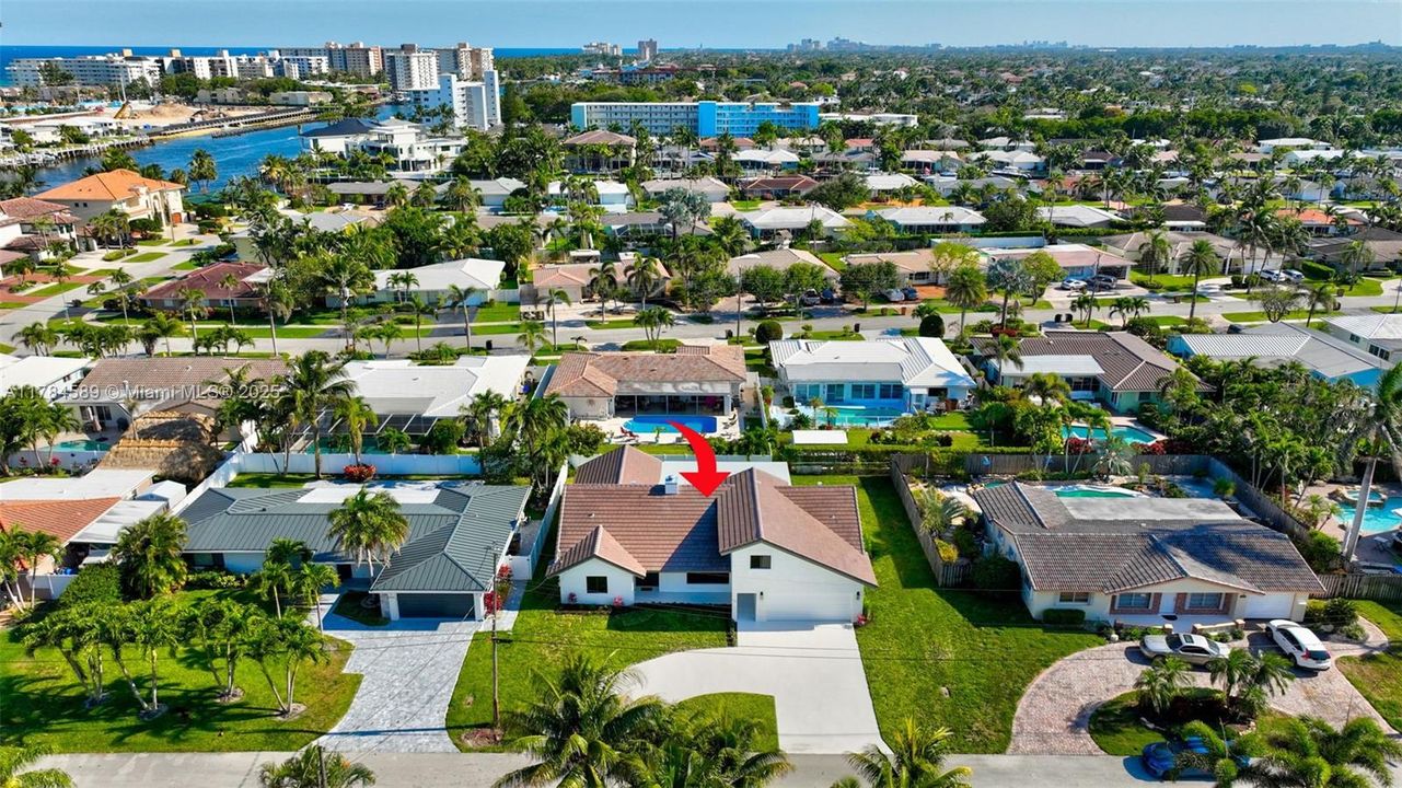 最近售出: $1,195,000 (3 贝兹, 2 浴室, 2898 平方英尺)