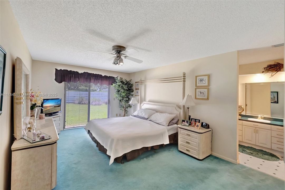 Recently Sold: $824,900 (4 beds, 2 baths, 2239 Square Feet)