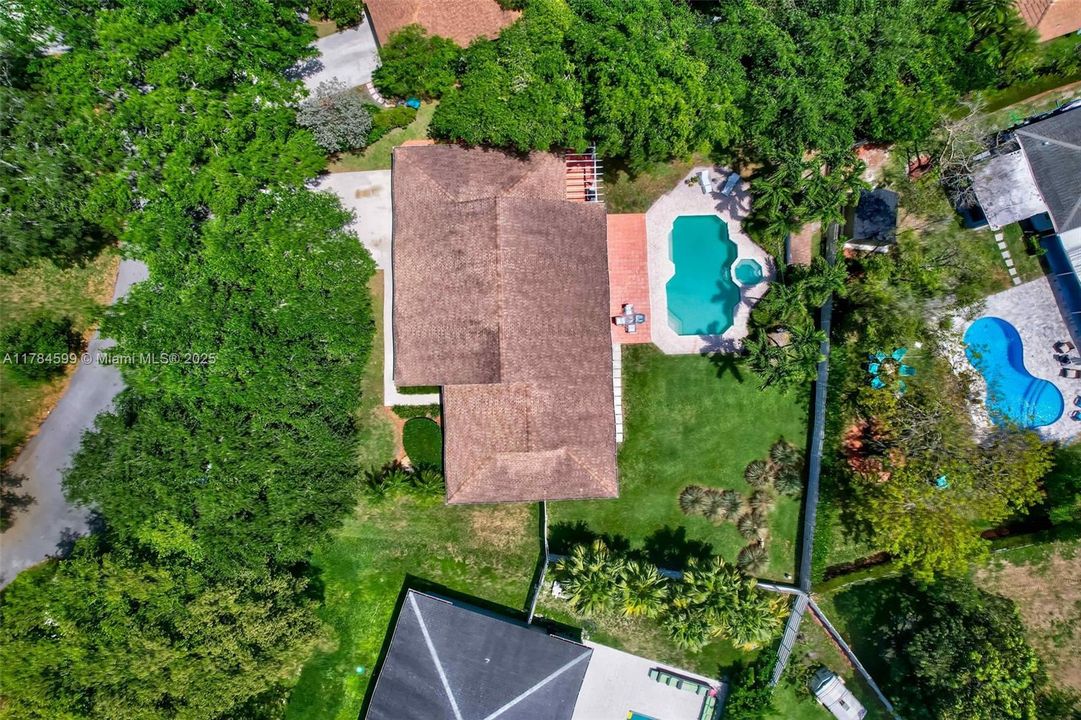 Recently Sold: $824,900 (4 beds, 2 baths, 2239 Square Feet)