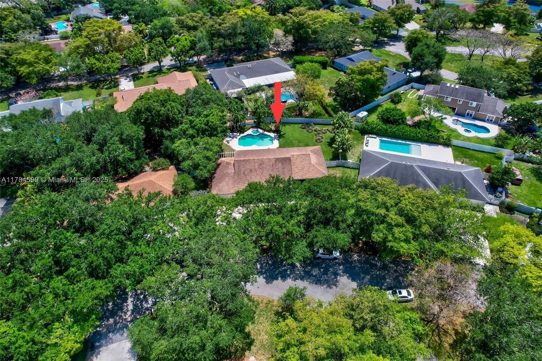 Recently Sold: $824,900 (4 beds, 2 baths, 2239 Square Feet)