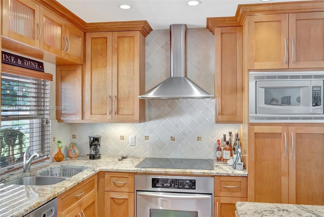 Recently Sold: $824,900 (4 beds, 2 baths, 2239 Square Feet)