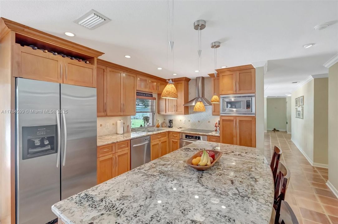 Recently Sold: $824,900 (4 beds, 2 baths, 2239 Square Feet)