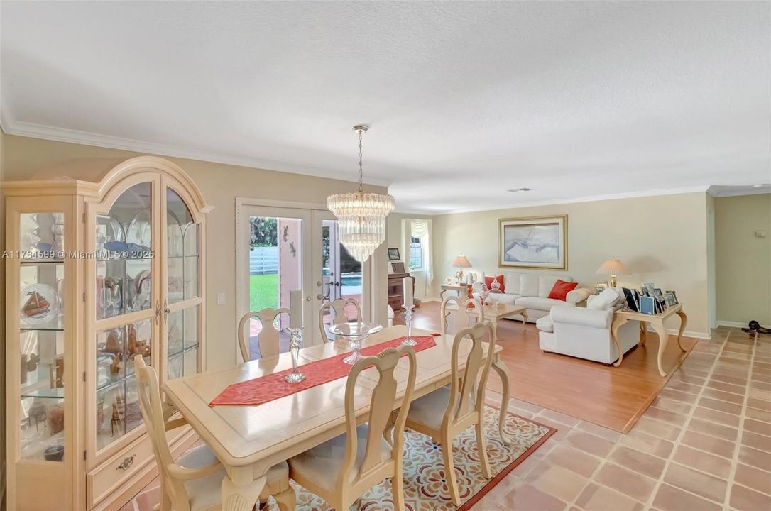 Recently Sold: $824,900 (4 beds, 2 baths, 2239 Square Feet)