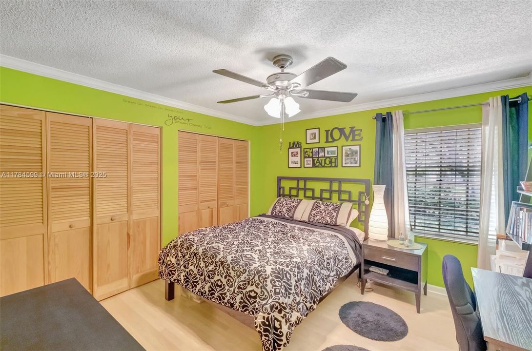 Recently Sold: $824,900 (4 beds, 2 baths, 2239 Square Feet)