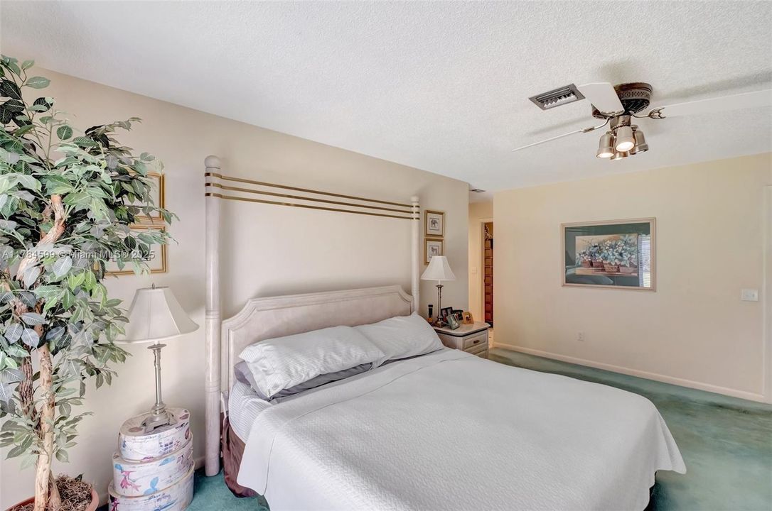 Recently Sold: $824,900 (4 beds, 2 baths, 2239 Square Feet)