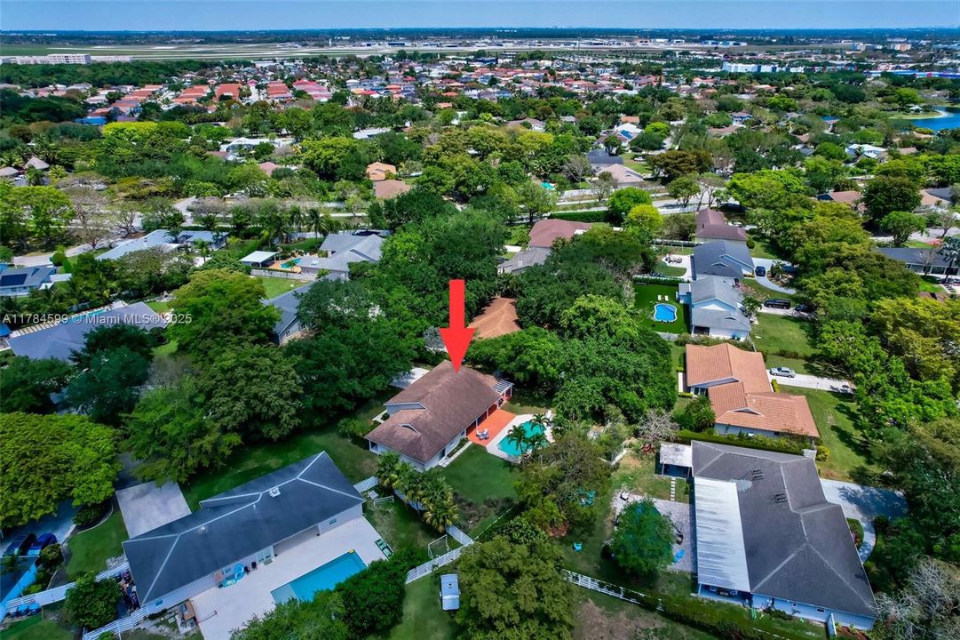 Recently Sold: $824,900 (4 beds, 2 baths, 2239 Square Feet)