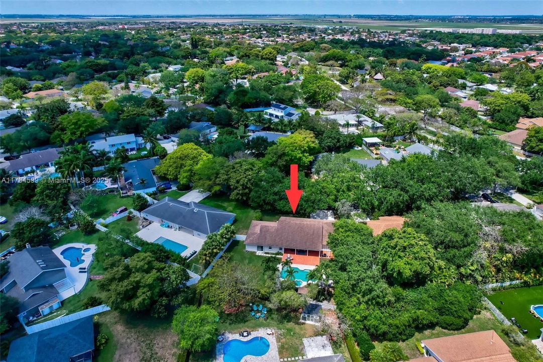 Recently Sold: $824,900 (4 beds, 2 baths, 2239 Square Feet)