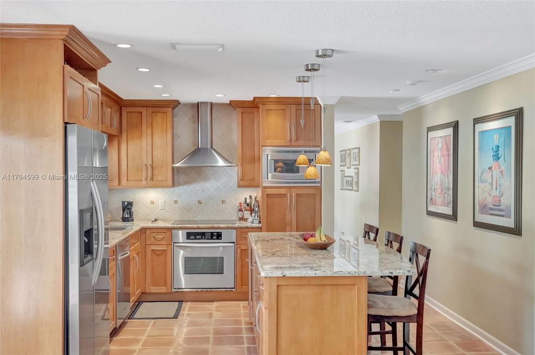 Recently Sold: $824,900 (4 beds, 2 baths, 2239 Square Feet)