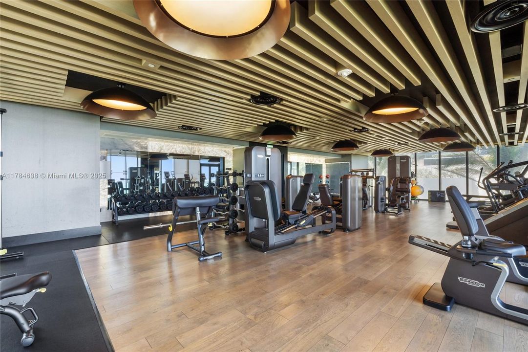 For Sale: $3,735,000 (2 beds, 2 baths, 2042 Square Feet)