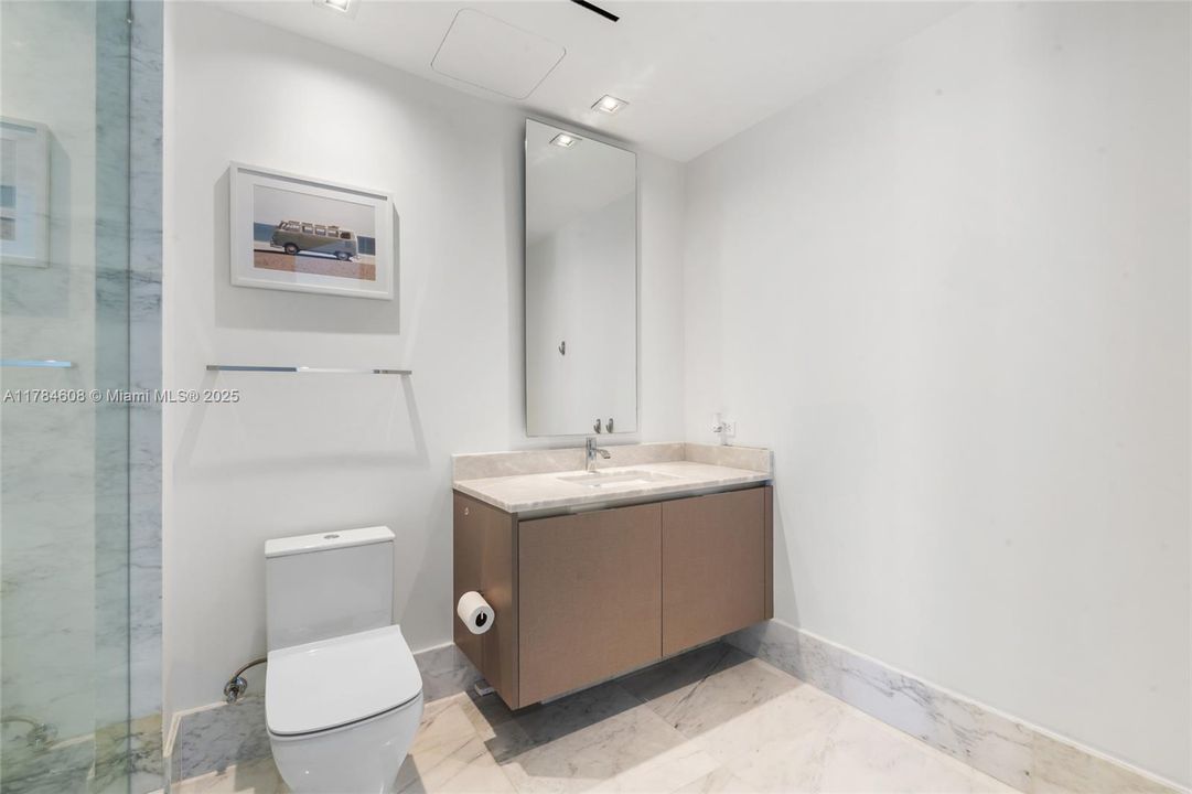 For Sale: $3,735,000 (2 beds, 2 baths, 2042 Square Feet)