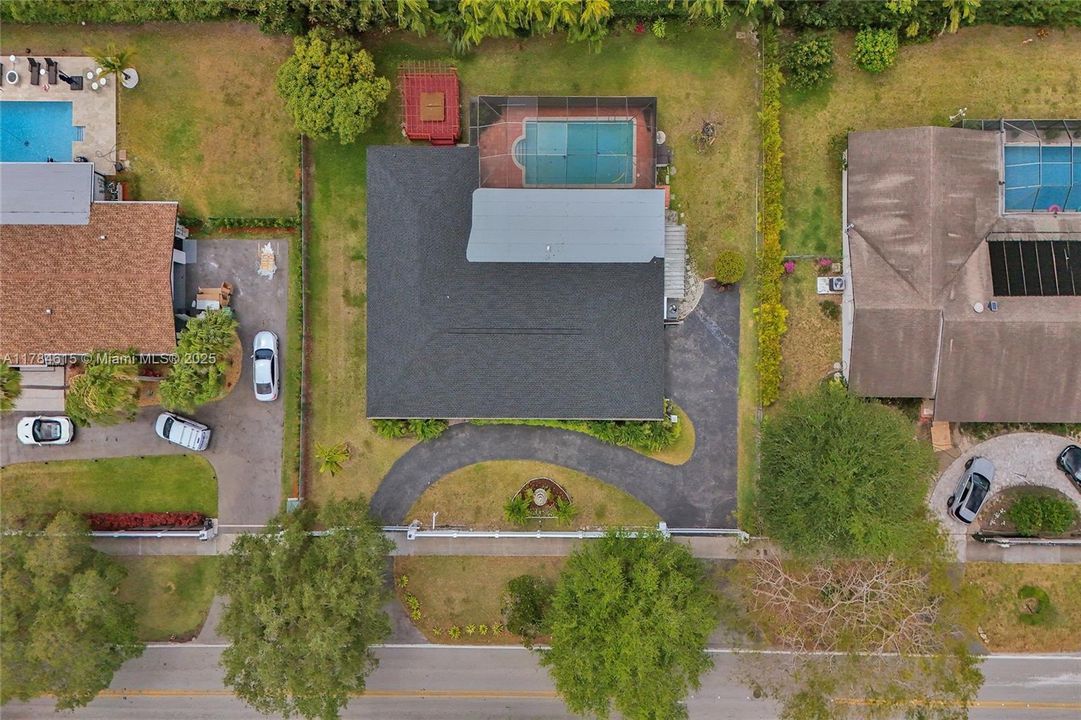 待售: $1,499,999 (4 贝兹, 2 浴室, 2421 平方英尺)