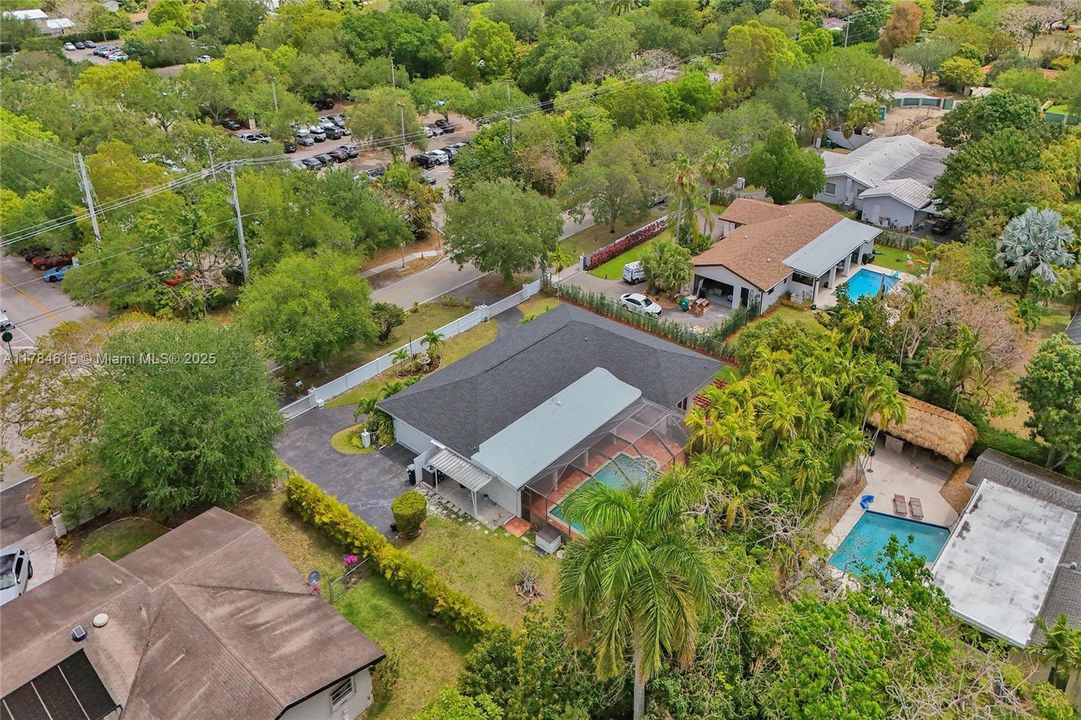 待售: $1,499,999 (4 贝兹, 2 浴室, 2421 平方英尺)