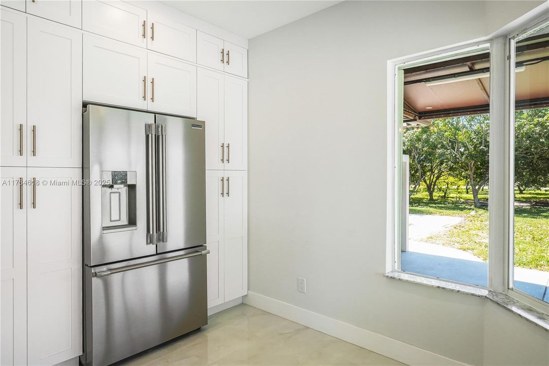 Recently Sold: $1,280,000 (4 beds, 3 baths, 2434 Square Feet)