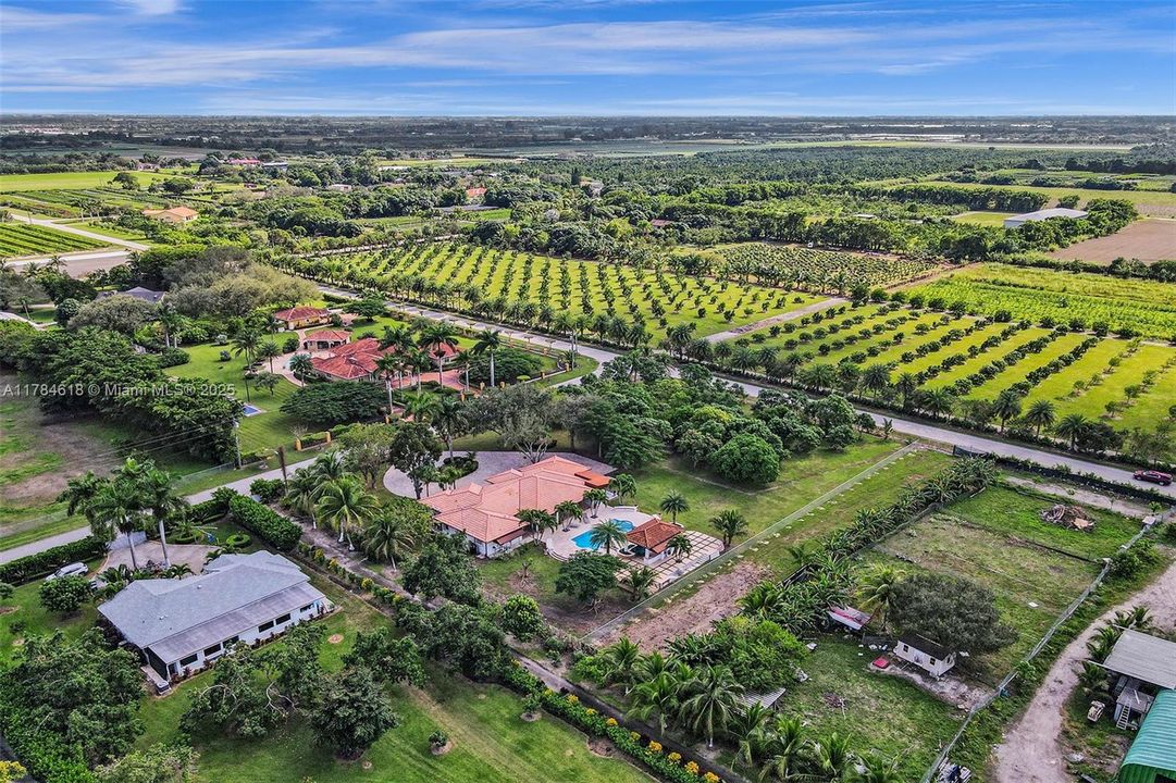 Recently Sold: $1,280,000 (4 beds, 3 baths, 2434 Square Feet)