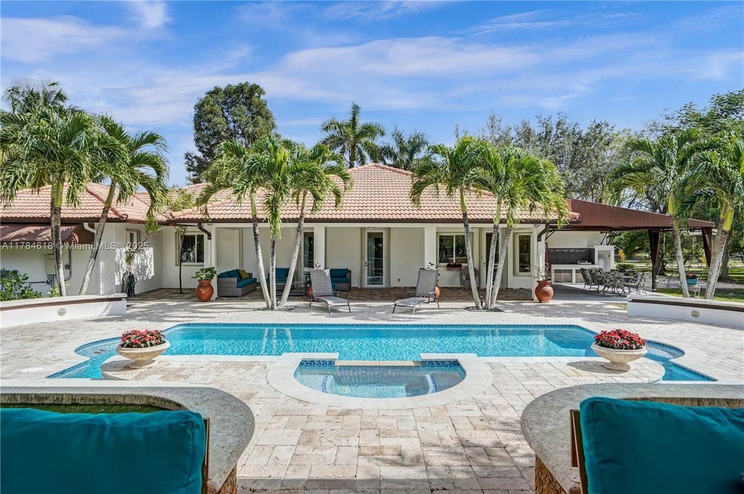 Recently Sold: $1,280,000 (4 beds, 3 baths, 2434 Square Feet)