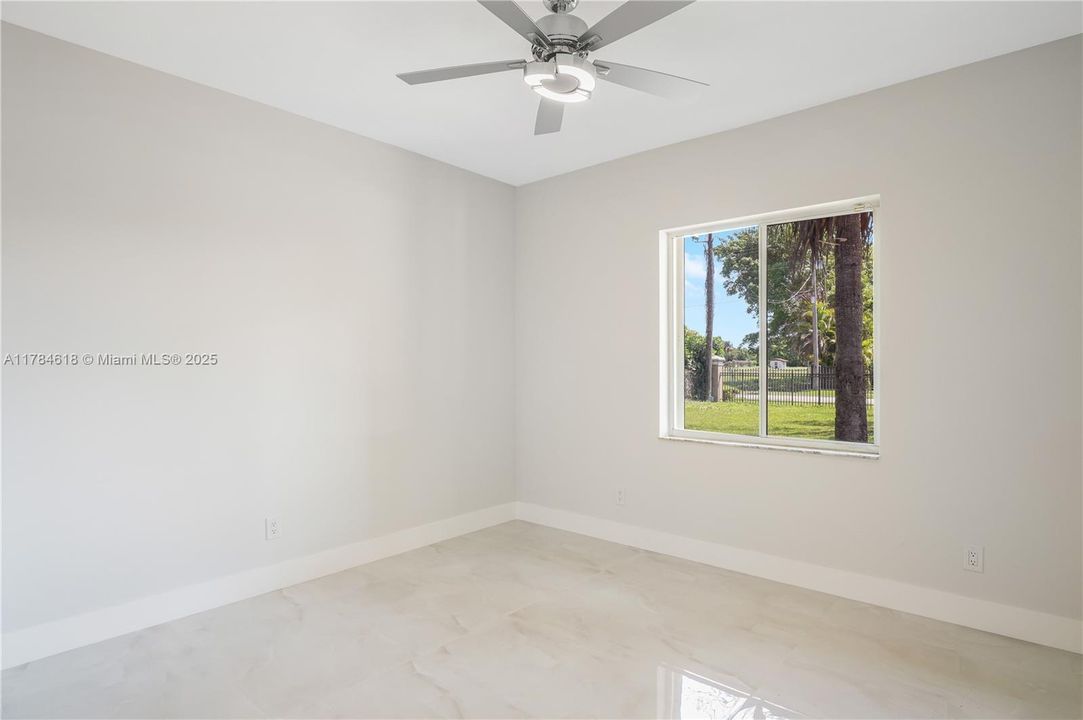 Recently Sold: $1,280,000 (4 beds, 3 baths, 2434 Square Feet)