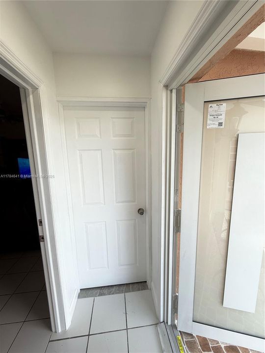 Recently Rented: $1,700 (1 beds, 1 baths, 600 Square Feet)