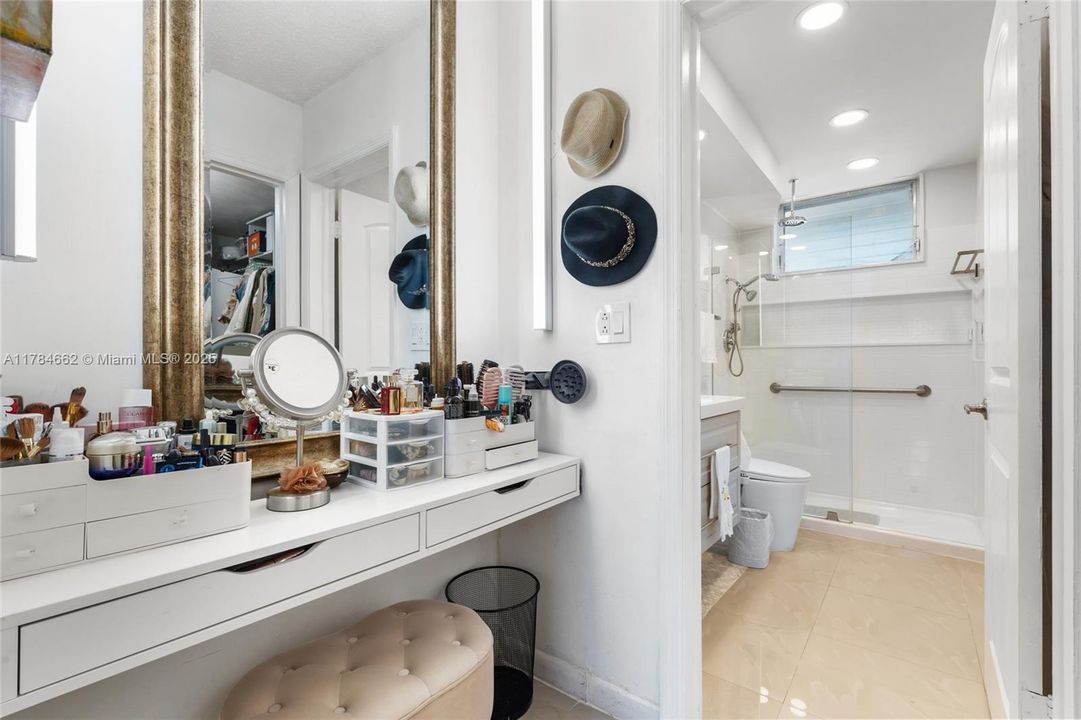 Vendido Recientemente: $173,000 (1 camas, 1 baños, 768 Pies cuadrados)