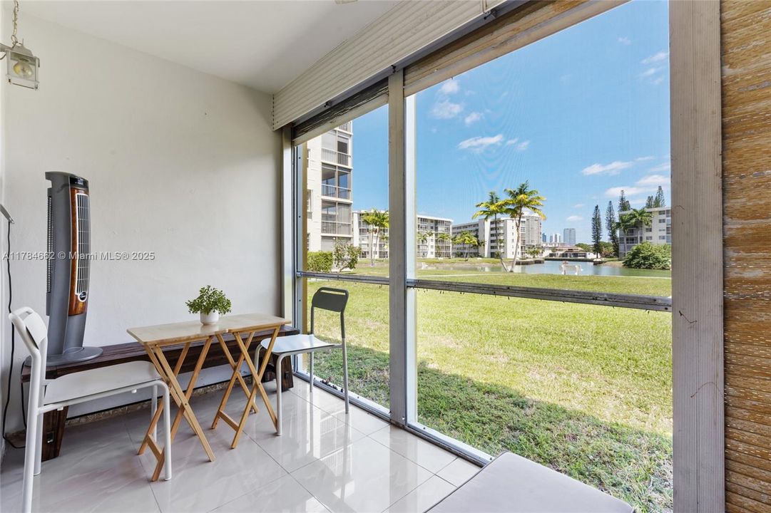 Vendido Recientemente: $173,000 (1 camas, 1 baños, 768 Pies cuadrados)