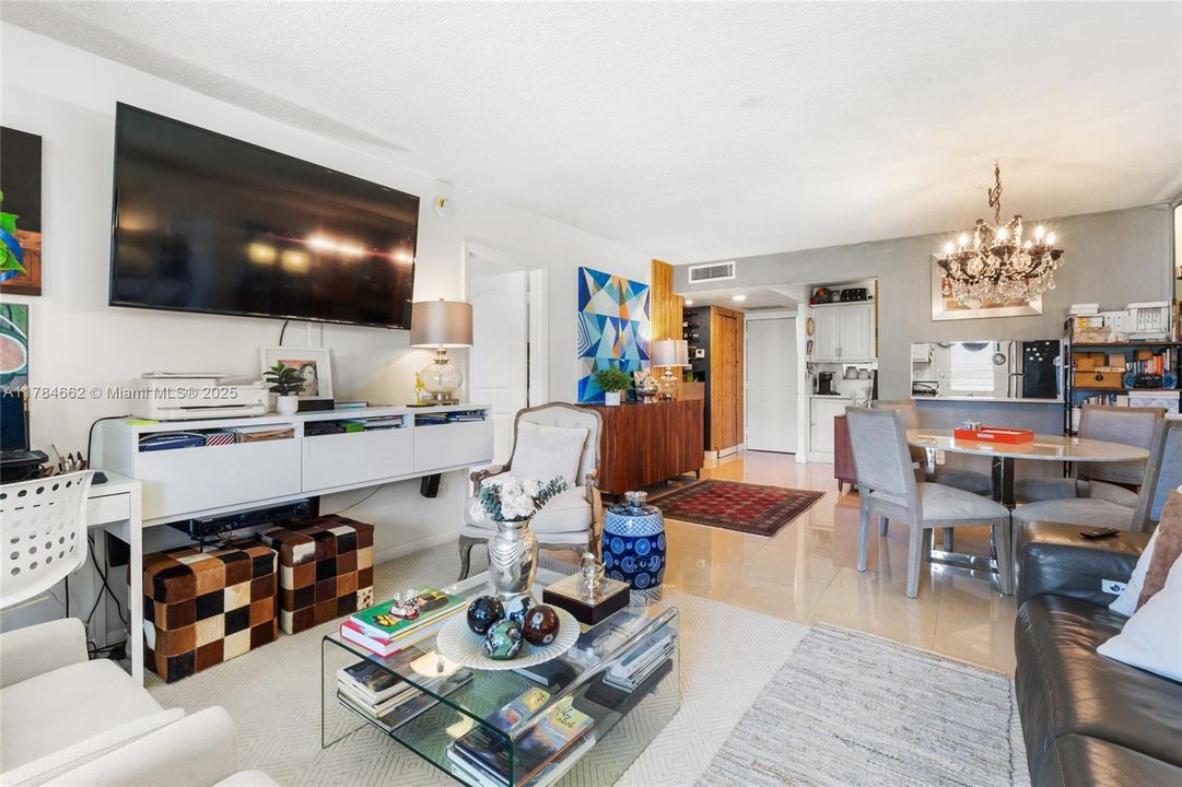 Vendido Recientemente: $173,000 (1 camas, 1 baños, 768 Pies cuadrados)