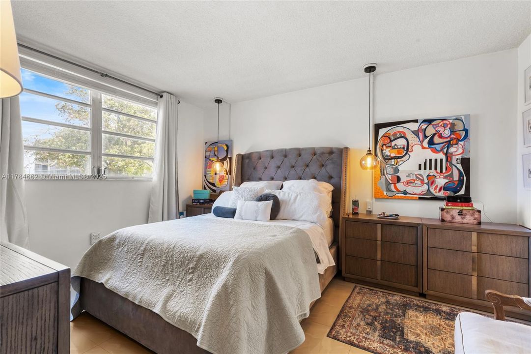 Vendido Recientemente: $173,000 (1 camas, 1 baños, 768 Pies cuadrados)