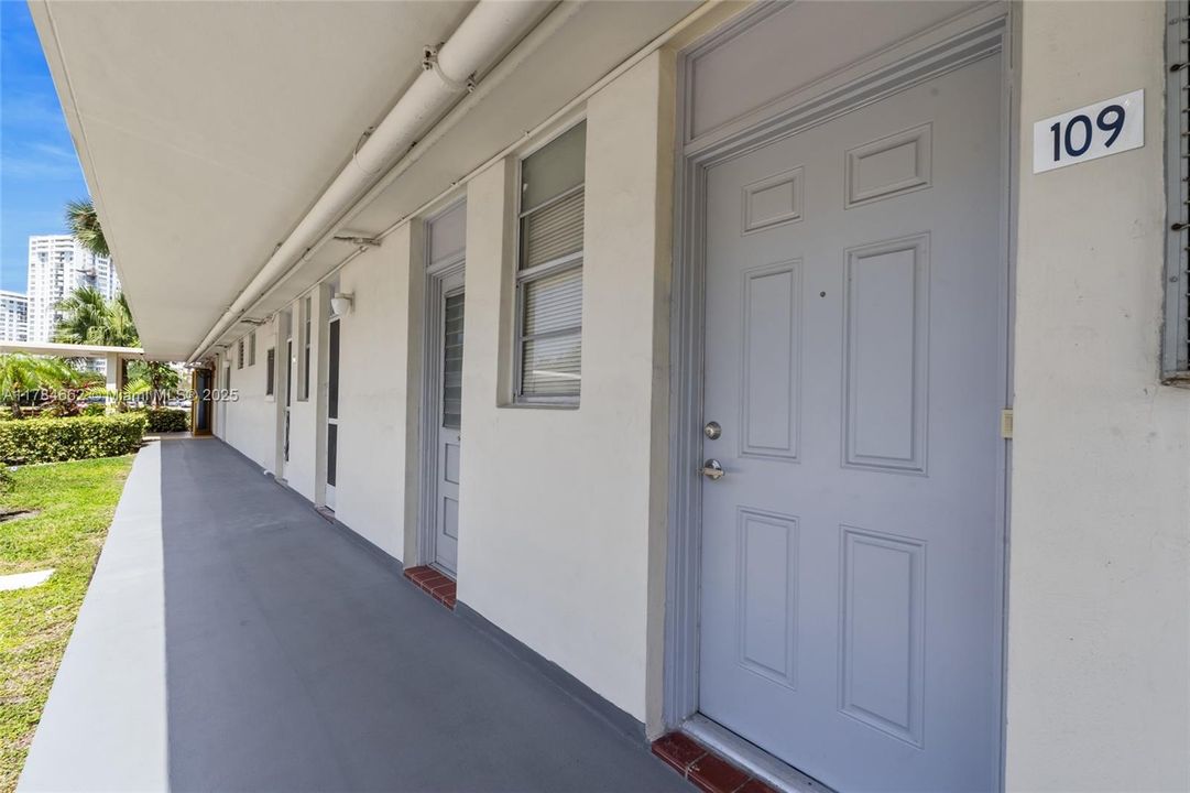 Vendido Recientemente: $173,000 (1 camas, 1 baños, 768 Pies cuadrados)