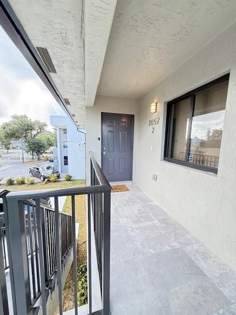 出租: $3,900 (5 贝兹, 2 浴室, 1800 平方英尺)