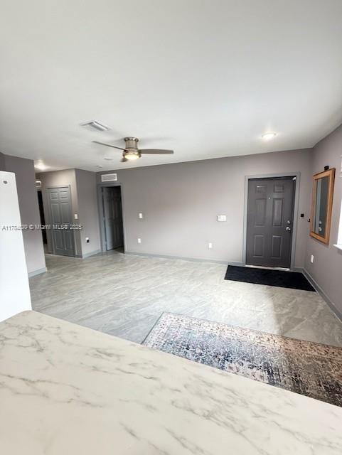 出租: $3,900 (5 贝兹, 2 浴室, 1800 平方英尺)