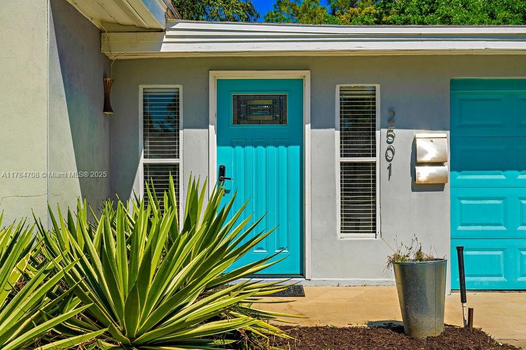 En Venta: $495,000 (0.36 acres)