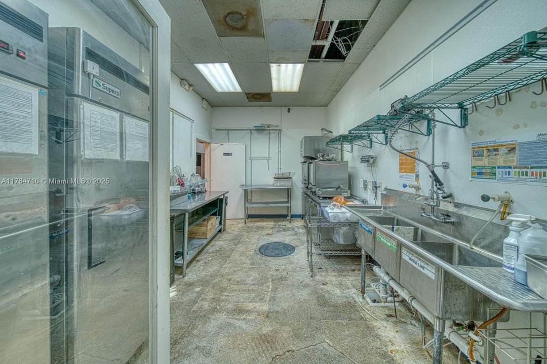 待售: $130,000 (0 贝兹, 0 浴室, 0 平方英尺)