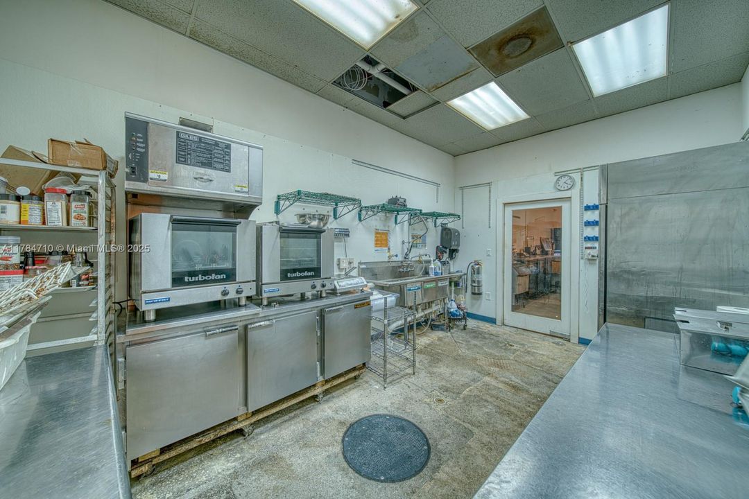 待售: $130,000 (0 贝兹, 0 浴室, 0 平方英尺)