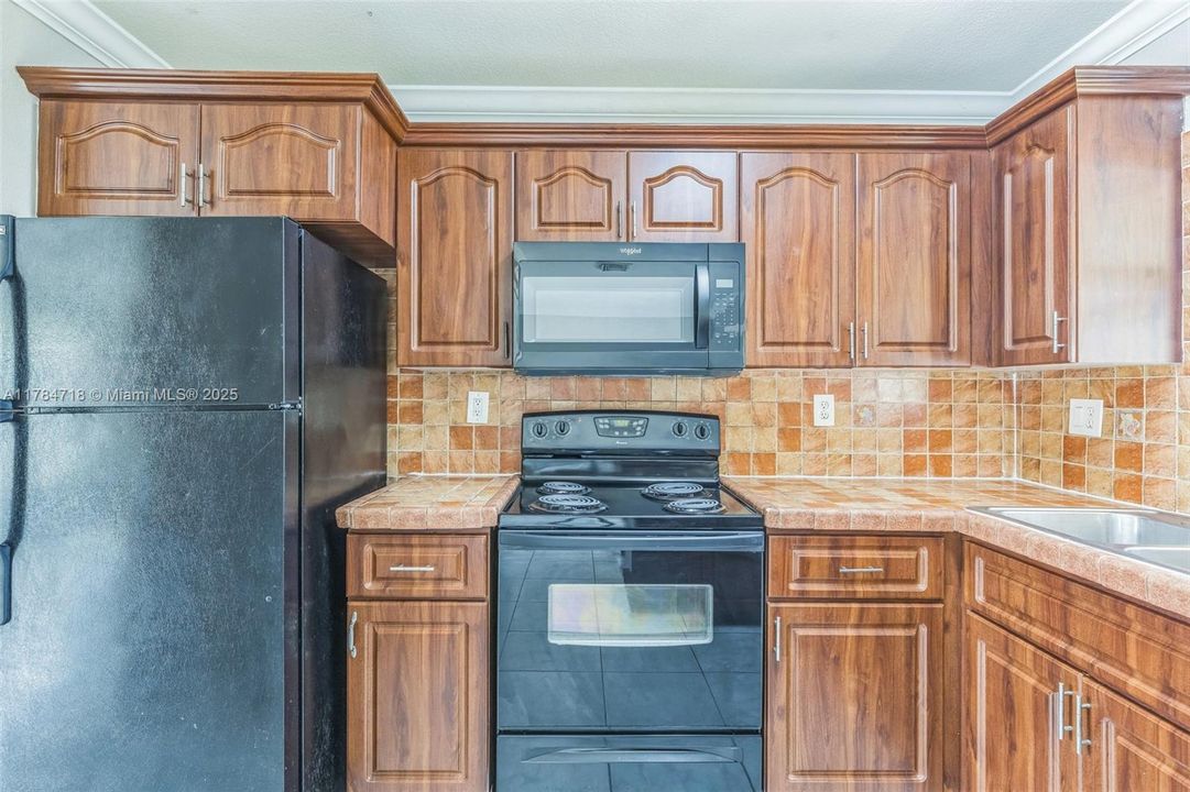 最近售出: $491,000 (3 贝兹, 2 浴室, 1264 平方英尺)