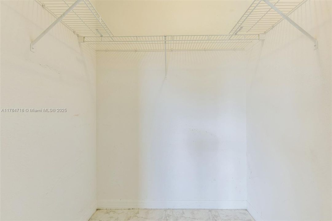 最近售出: $491,000 (3 贝兹, 2 浴室, 1264 平方英尺)