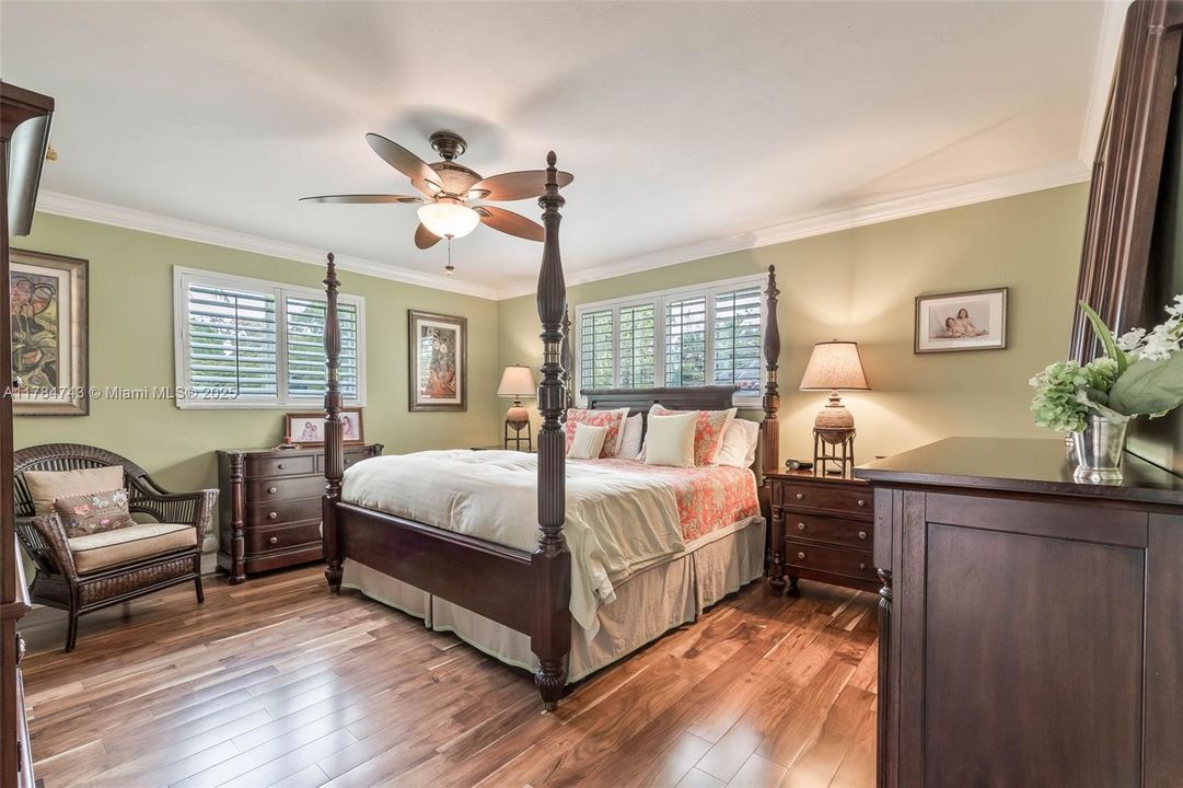 For Sale: $1,285,000 (4 beds, 2 baths, 2300 Square Feet)