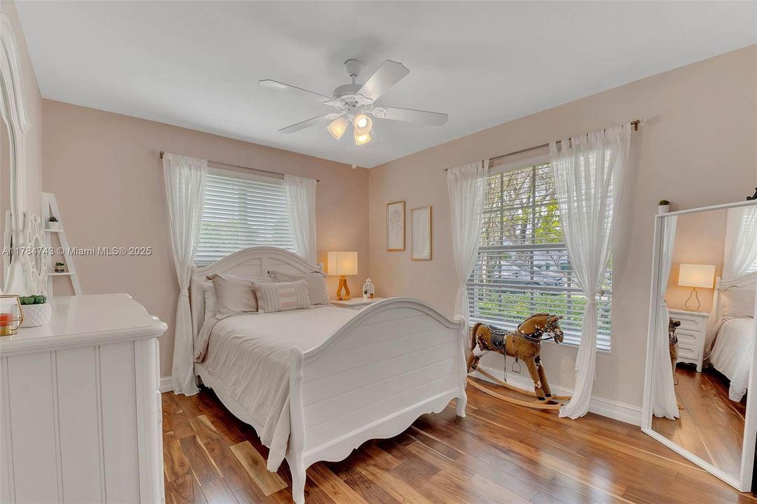 For Sale: $1,285,000 (4 beds, 2 baths, 2300 Square Feet)