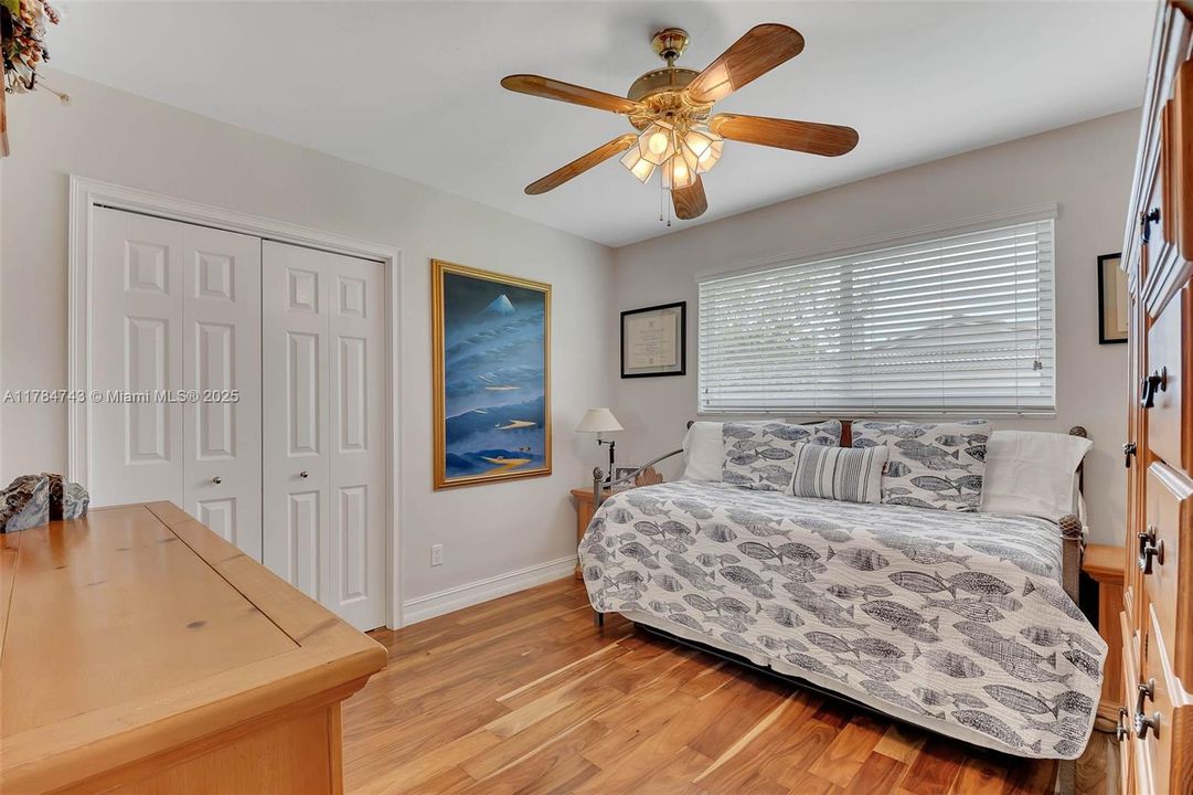 For Sale: $1,285,000 (4 beds, 2 baths, 2300 Square Feet)