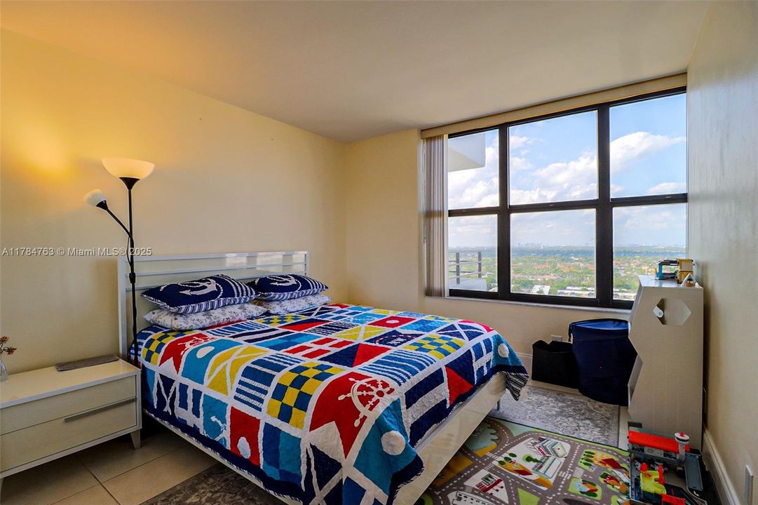 For Rent: $3,000 (2 beds, 2 baths, 1280 Square Feet)