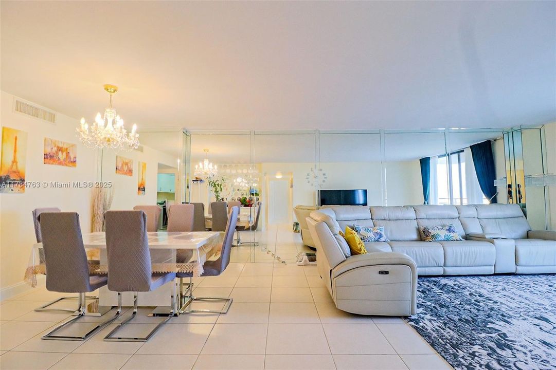 For Rent: $3,000 (2 beds, 2 baths, 1280 Square Feet)