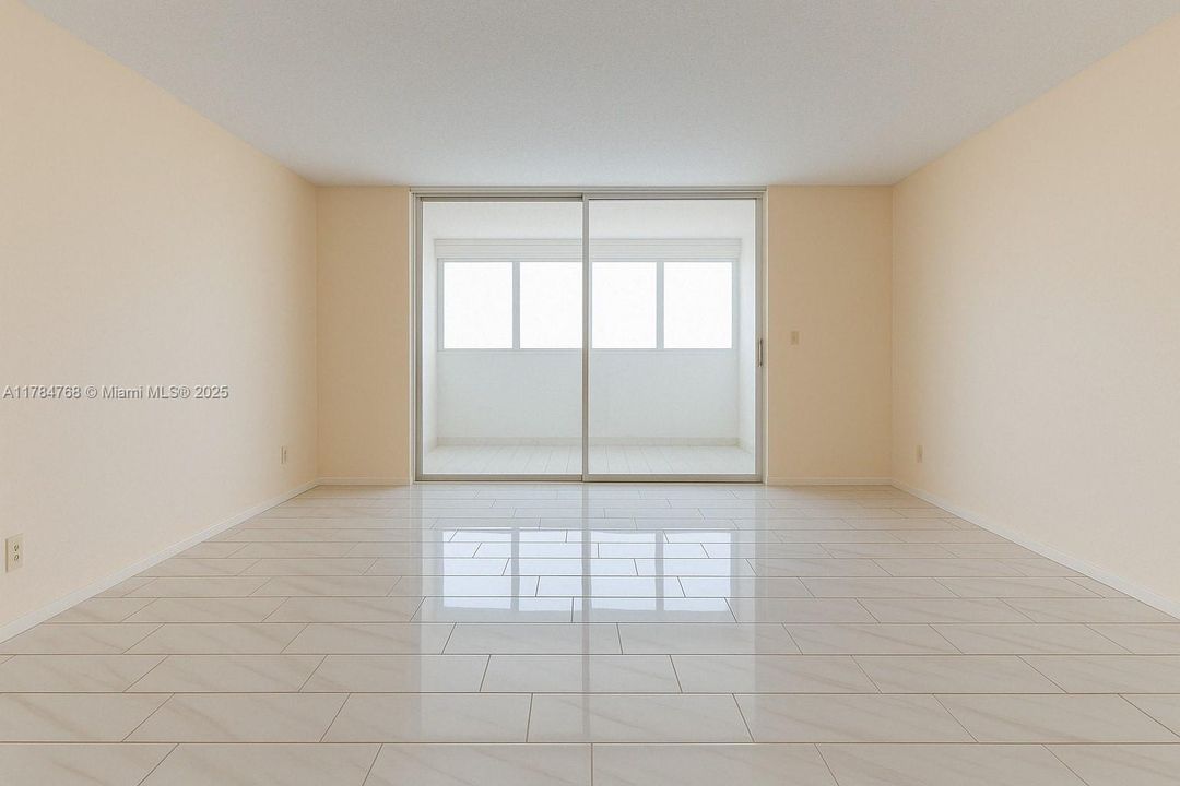 For Sale: $269,000 (1 beds, 1 baths, 1162 Square Feet)