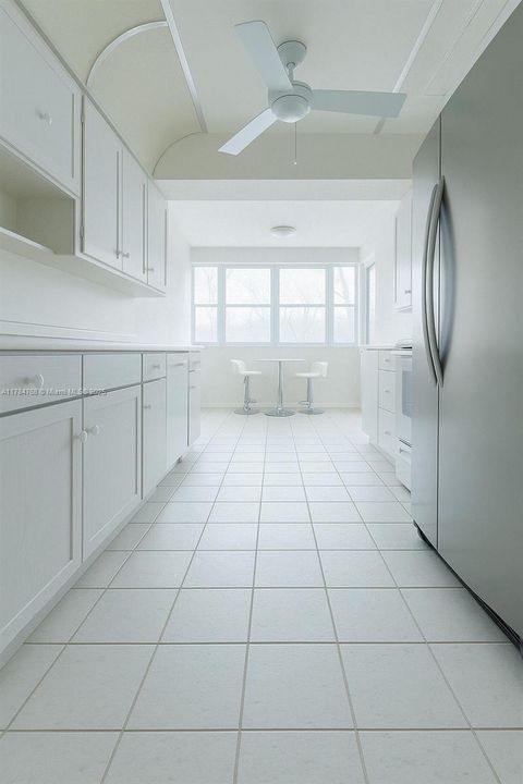 For Sale: $269,000 (1 beds, 1 baths, 1162 Square Feet)