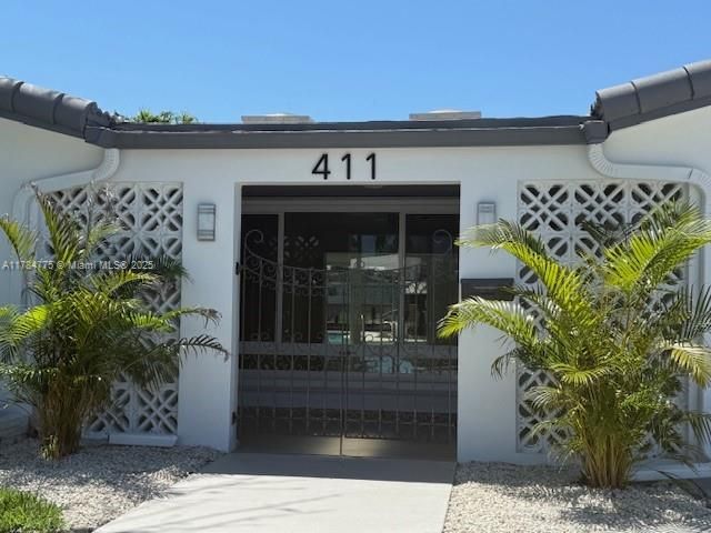 En Venta: $1,795,000 (3 camas, 2 baños, 1972 Pies cuadrados)