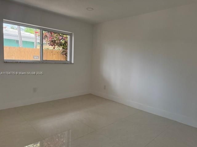 En Venta: $1,795,000 (3 camas, 2 baños, 1972 Pies cuadrados)