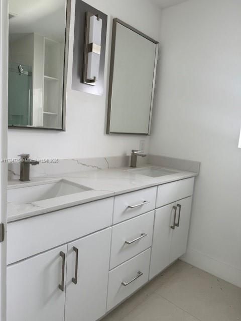 En Venta: $1,795,000 (3 camas, 2 baños, 1972 Pies cuadrados)