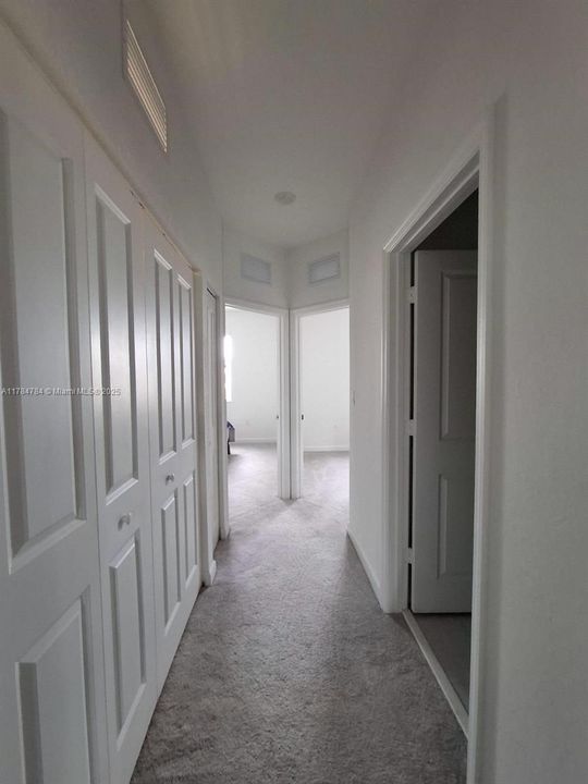 最近租的: $3,000 (3 贝兹, 2 浴室, 1331 平方英尺)