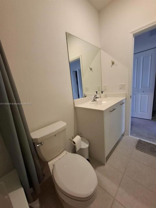 最近租的: $3,000 (3 贝兹, 2 浴室, 1331 平方英尺)